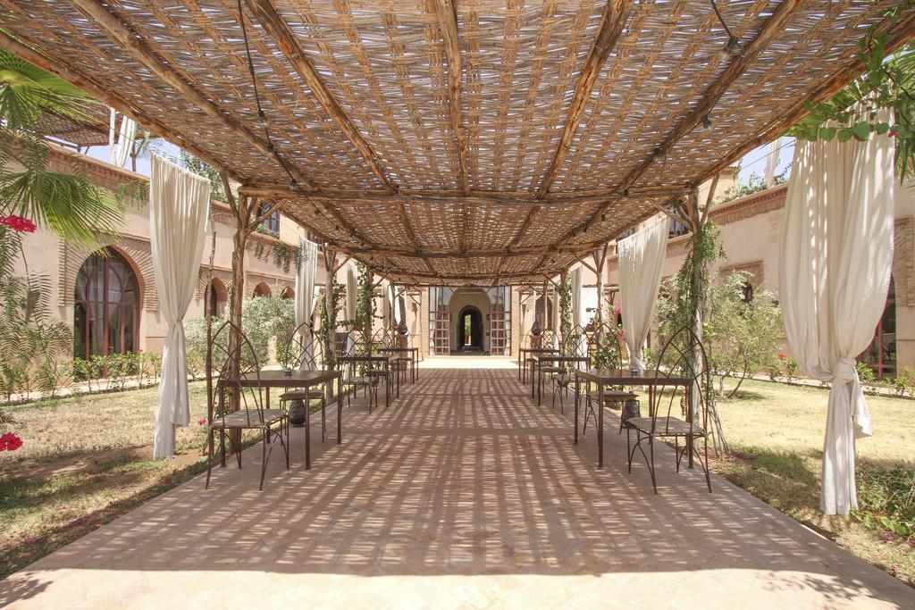 Hotel Le Cazar El Ain Exterior foto