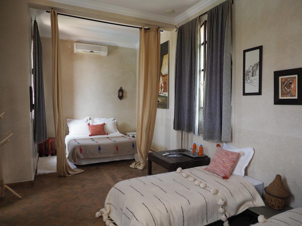 Hotel Le Cazar El Ain Exterior foto