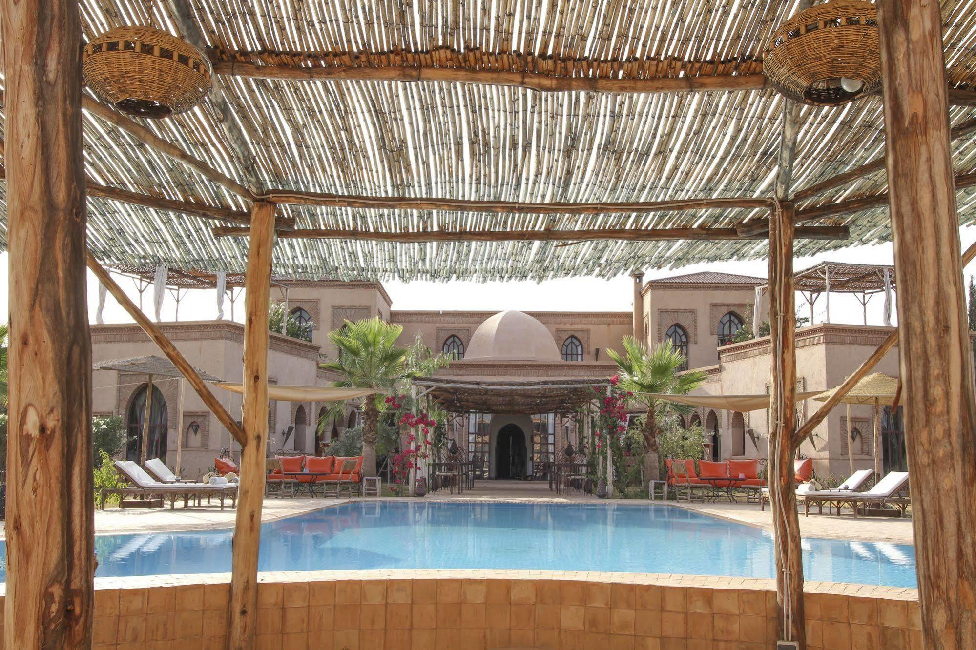 Hotel Le Cazar El Ain Exterior foto